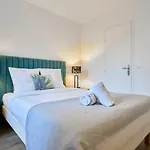 2 Bedroom W/ Courtyard At Croise Laroche * Marcq-en-Baroeul