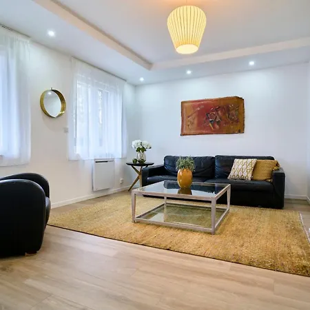 Apartamento 2 Bedroom W/ Courtyard At Croisé Laroche *