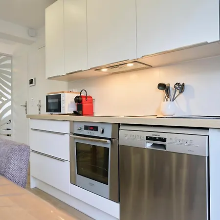 2 Bedroom W/ Courtyard At Croisé Laroche *