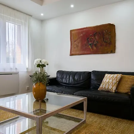 2 Bedroom W/ Courtyard At Croisé Laroche * Marcq-en-Baroeul