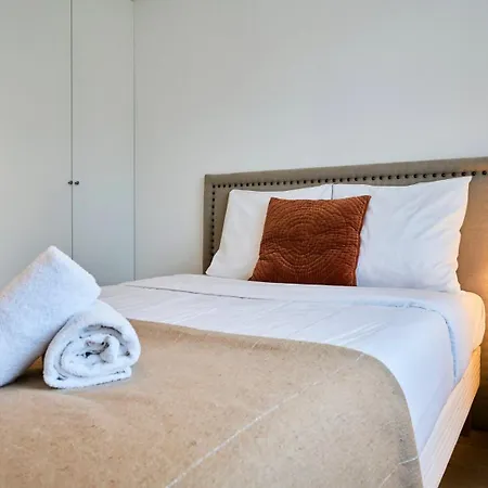 2 Bedroom W/ Courtyard At Croisé Laroche * Marcq-en-Baroeul